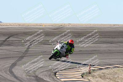 media/Jan-15-2026-Racers Edge (Thu) [[dfebeb70ab]]/3-B Group/Session 2 (Bowl Exit)/